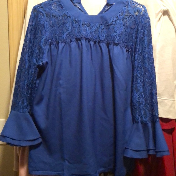 Blue blouse - Picture 1 of 1